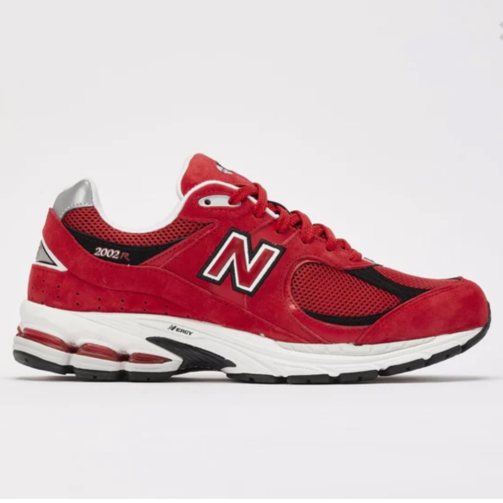 ISO New Balance 2002R in red